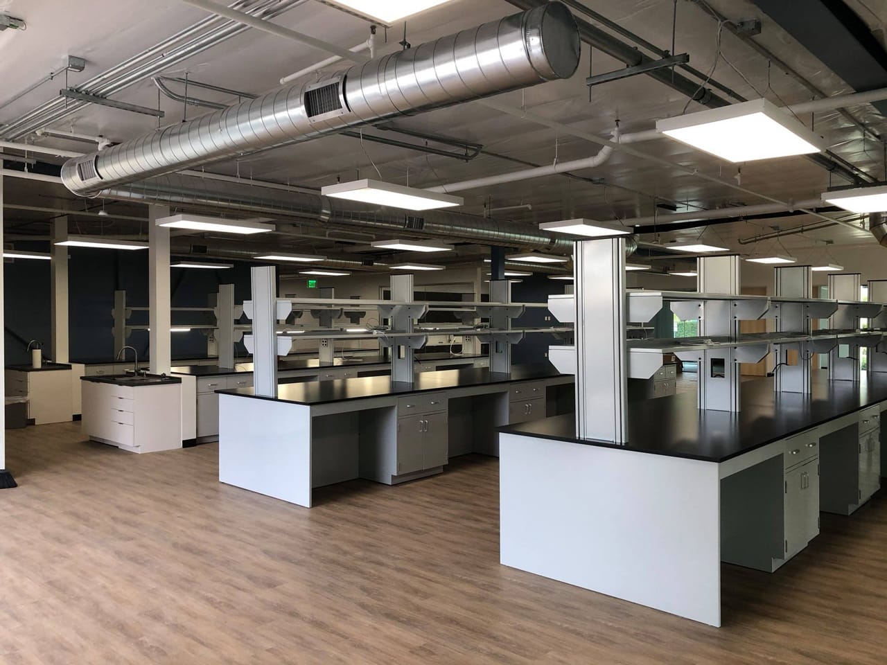 Upgrade Your Lab with a Durable Laboratory Stainless Steel Workbench